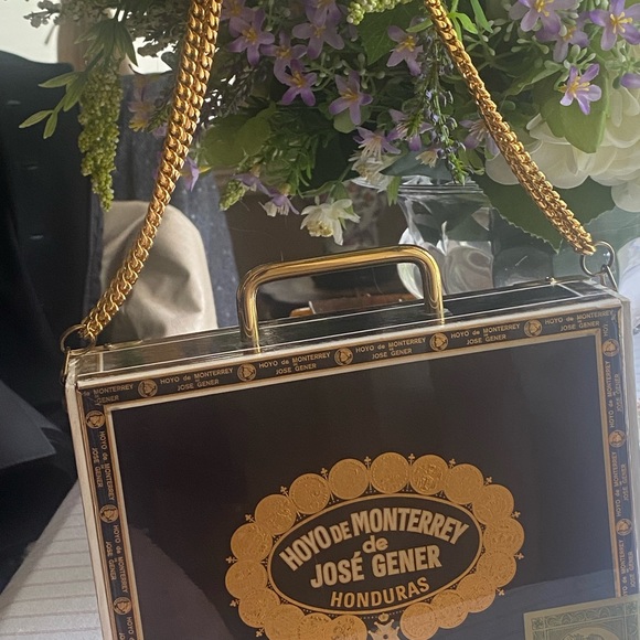 Cigar Box Purse - Picture 11 of 11